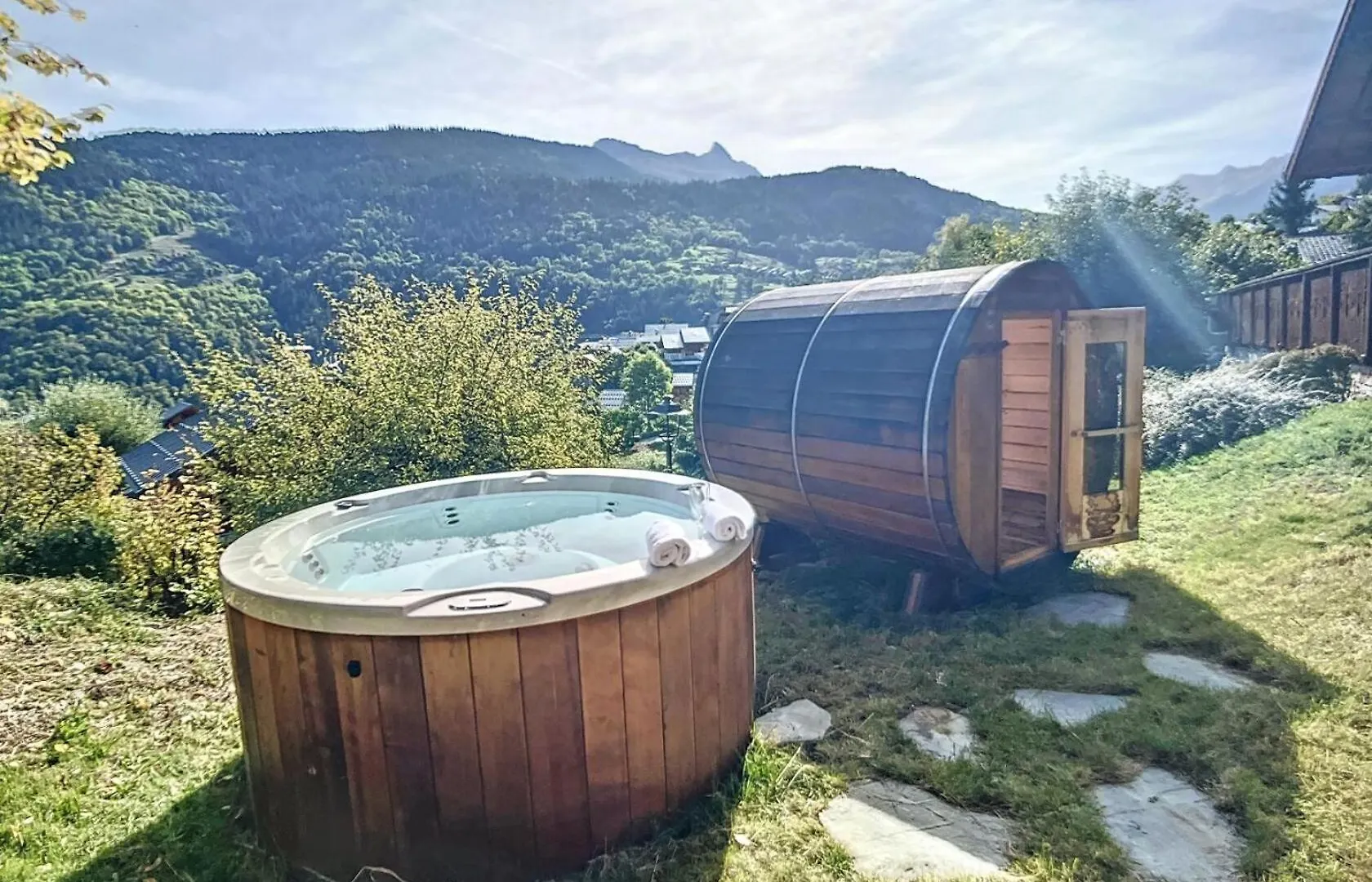 Residence Ch. Col De La Lune - Grand Chalet Avec Terrasse Et Jacuzzi Mae-4544 Les Allues